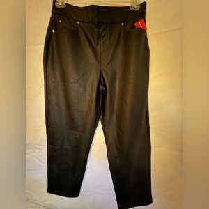 New with tags. Spanx leather-like slim straight pants. Color is luxe black.